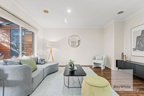 Property photo of 34 Birchmore Circuit Truganina VIC 3029