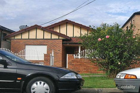 30 Chaseling St, Greenacre, NSW 2190