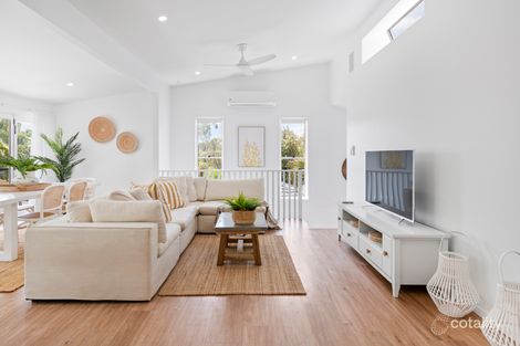 Property photo of 3 Akoonah Street Hope Island QLD 4212