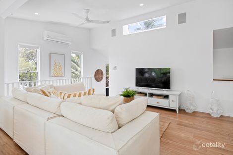 Property photo of 3 Akoonah Street Hope Island QLD 4212