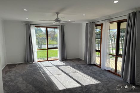Property photo of 25 Cameron Way Pakenham VIC 3810
