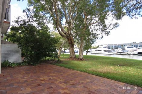 Property photo of 3 Marina Crescent Hollywell QLD 4216