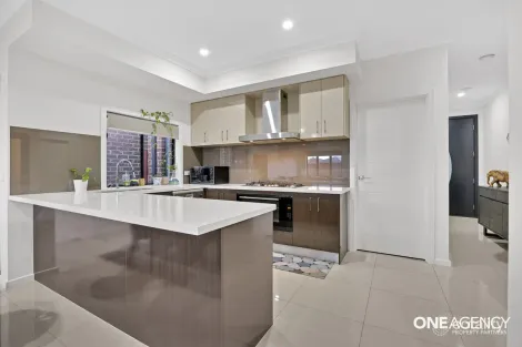 Property photo of 70 Ambassador Crescent Point Cook VIC 3030