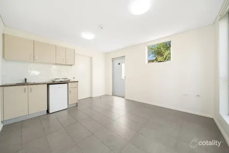 20a Centenary Rd, Merrylands, NSW 2160