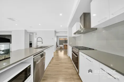 Property photo of 19 Celestial Circuit Tarneit VIC 3029