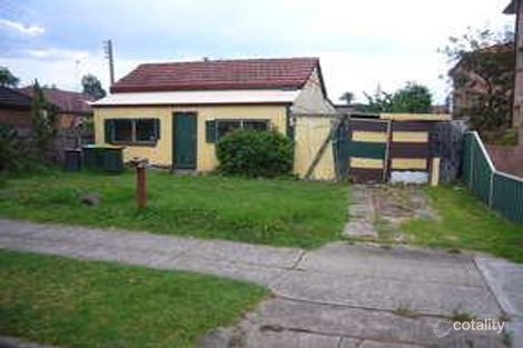 42 Hampden St, Beverly Hills, NSW 2209