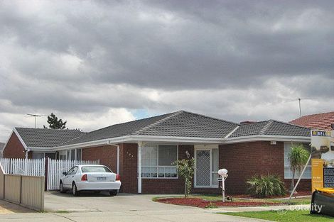 199 Lady Nelson Way, Taylors Lakes, VIC 3038