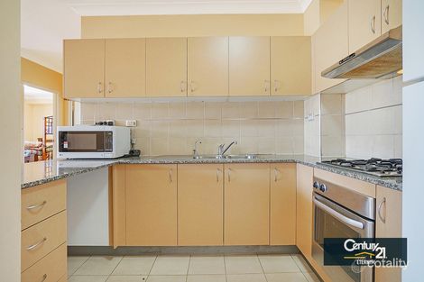 Property photo of 27/2 Wentworth Avenue Toongabbie NSW 2146