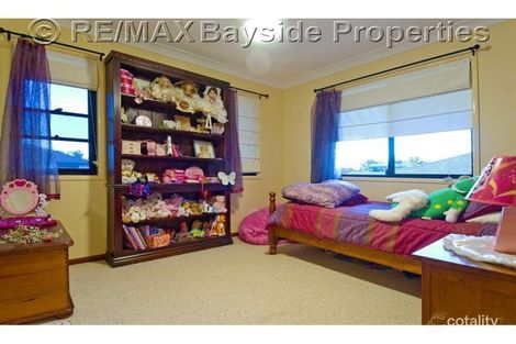 Property photo of 2 Lanaglen Drive Birkdale QLD 4159