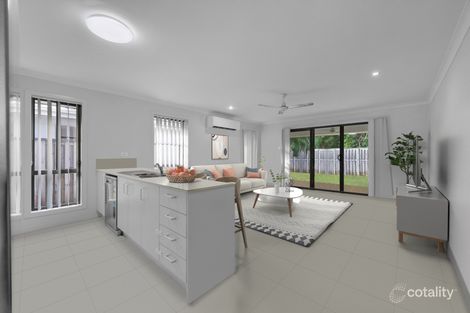 Property photo of 21 Warilla View Blacks Beach QLD 4740