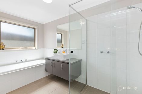 Property photo of 18 Penleigh Crescent Ocean Grove VIC 3226