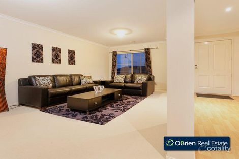 Property photo of 4 Sundial Court Berwick VIC 3806
