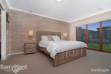 Property photo of 15 Brocker Street Clyde North VIC 3978