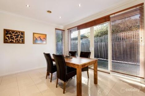 Property photo of 2/32 Bateman Street Hampton VIC 3188
