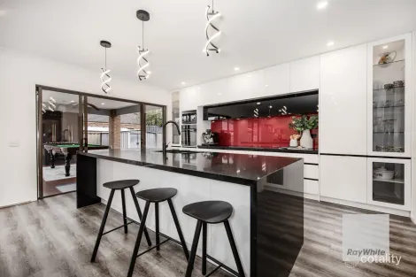 Property photo of 17 Manny Paul Circuit Burnside Heights VIC 3023