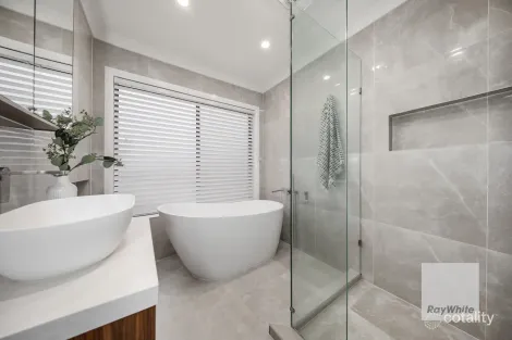 Property photo of 17 Manny Paul Circuit Burnside Heights VIC 3023