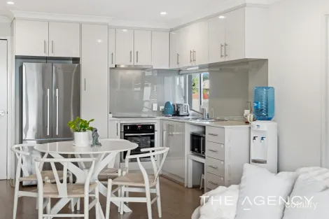 Property photo of 10/5 Parkview Parade Redcliffe WA 6104