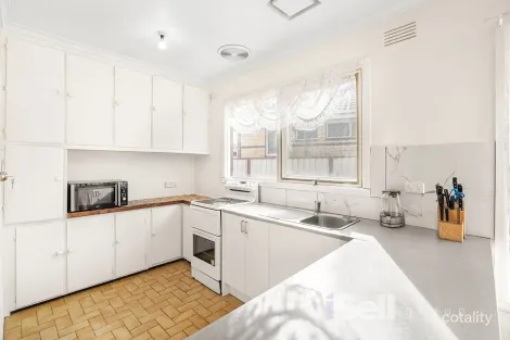 Property photo of 38 Amiel Street Springvale VIC 3171