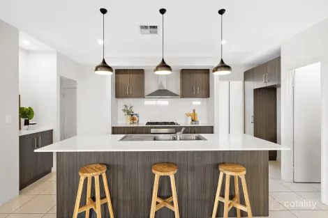 40 Wistow Dr, Aveley, WA 6069