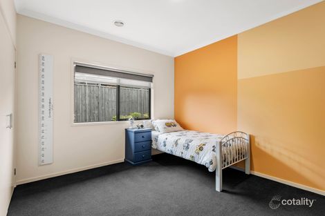 Property photo of 22 Gyrfalcon Way Doreen VIC 3754