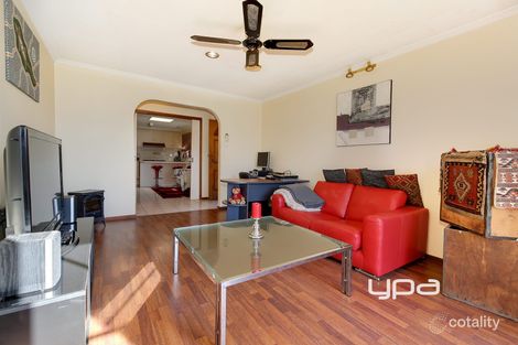 Property photo of 4 Pinnaroo Circuit Meadow Heights VIC 3048