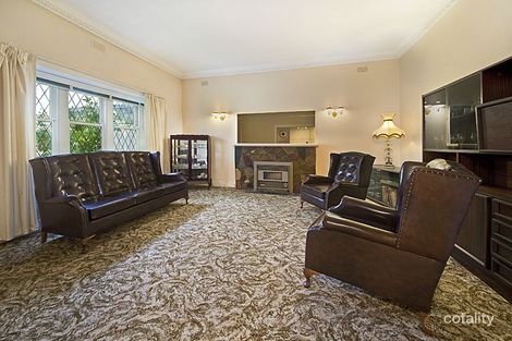 Property photo of 4 York Road Glen Iris VIC 3146