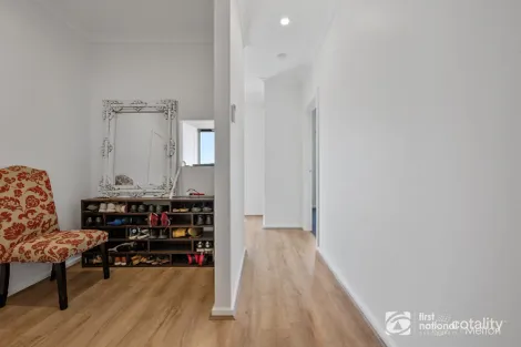 Property photo of 26 Bundalong Drive Eynesbury VIC 3338