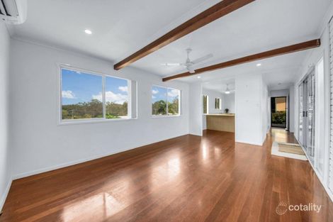 Property photo of 21 Cockatoo Drive New Auckland QLD 4680