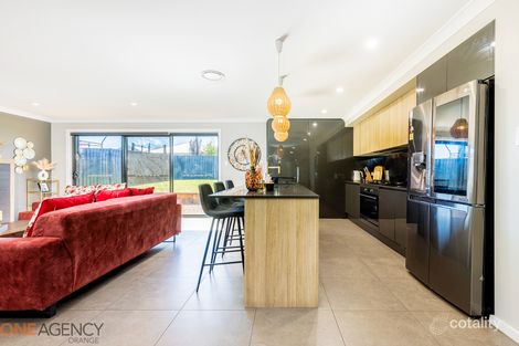 Property photo of 13 Balmoral Drive Orange NSW 2800