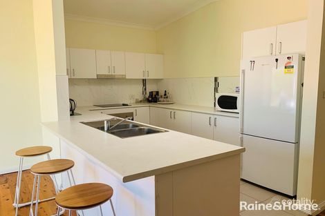 Property photo of 4 Melanesia Avenue Lethbridge Park NSW 2770