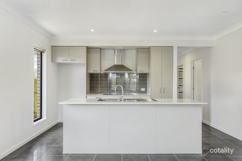 Property photo of 43 Greenview Circuit Arundel QLD 4214