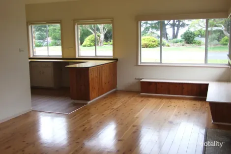 228 Imlay St, Eden, NSW 2551