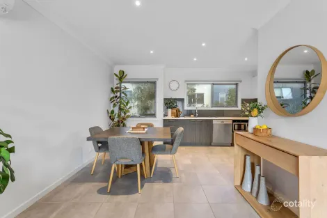 Property photo of 4 Jackstay Close Safety Beach VIC 3936