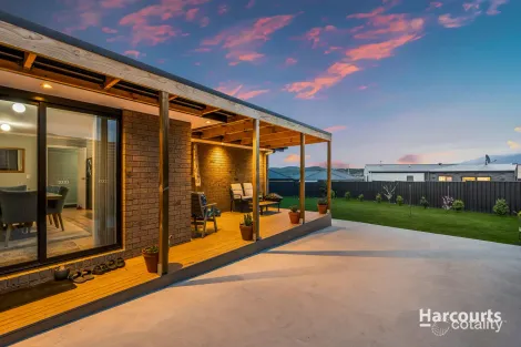 Property photo of 11 Harmsworth Road Oakdowns TAS 7019