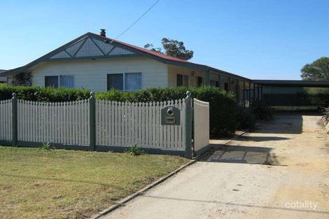 7 Little St, Stratford, VIC 3862