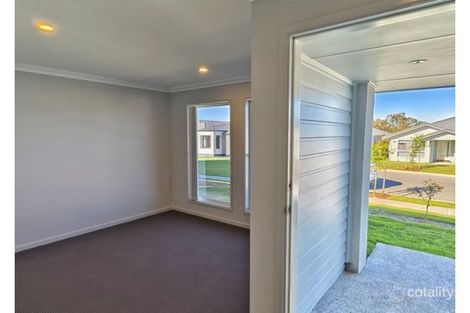 Property photo of 32 Raven Court Park Ridge QLD 4125