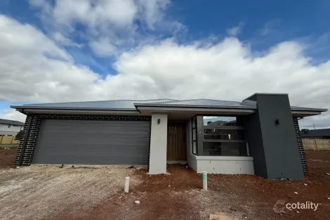 122 Aristides Cres, Thornhill Park, VIC 3335