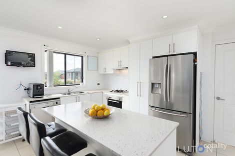 Property photo of 25 Rag Holmes Street Macgregor ACT 2615