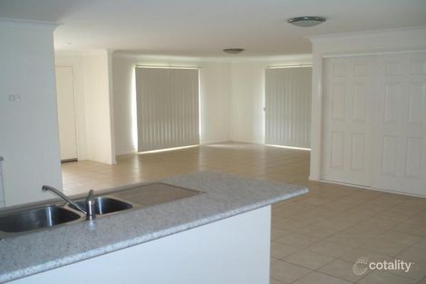 Property photo of 19 Seonaid Place Gracemere QLD 4702