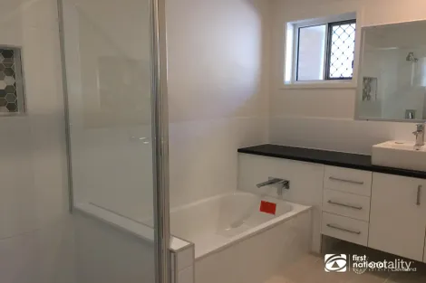 Property photo of 31 Willard Road Capalaba QLD 4157