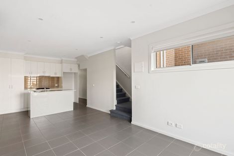 Property photo of 9 Courthouse Walk Doreen VIC 3754