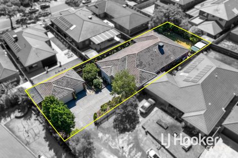 22 Balladonia Gum Cct, Lyndhurst, VIC 3975