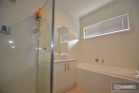 Property photo of 38 Botany Drive Carrum Downs VIC 3201
