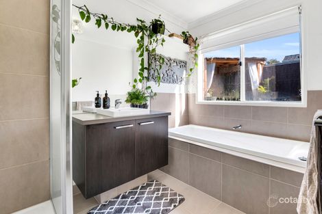 Property photo of 1 Kumalie Drive Doreen VIC 3754