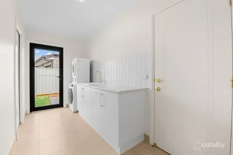 Property photo of 28 Mayne Boulevard Irymple VIC 3498