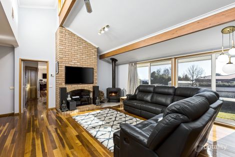Property photo of 7 Callistemon Court Elliminyt VIC 3250