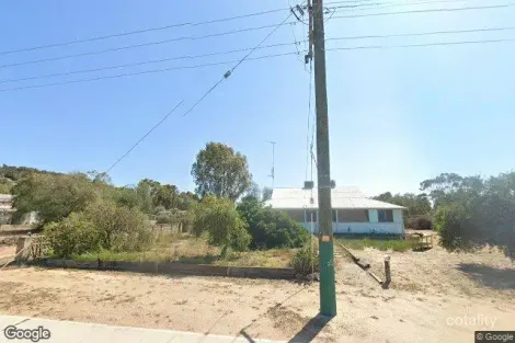 5 George St, Kellerberrin, WA 6410