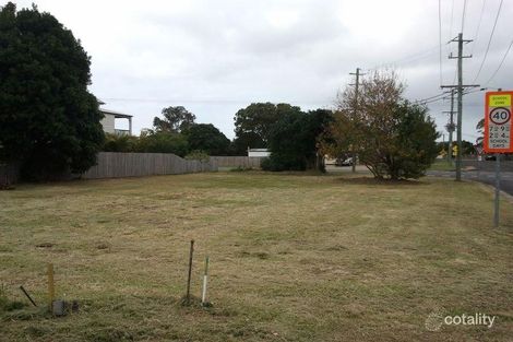 Property photo of 39 Moolyyir Street Urangan QLD 4655