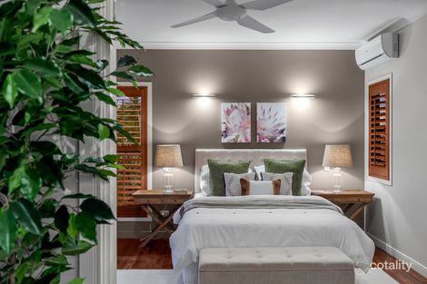 Property photo of 18 Boswell Terrace Wynnum QLD 4178