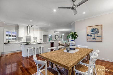 Property photo of 18 Boswell Terrace Wynnum QLD 4178